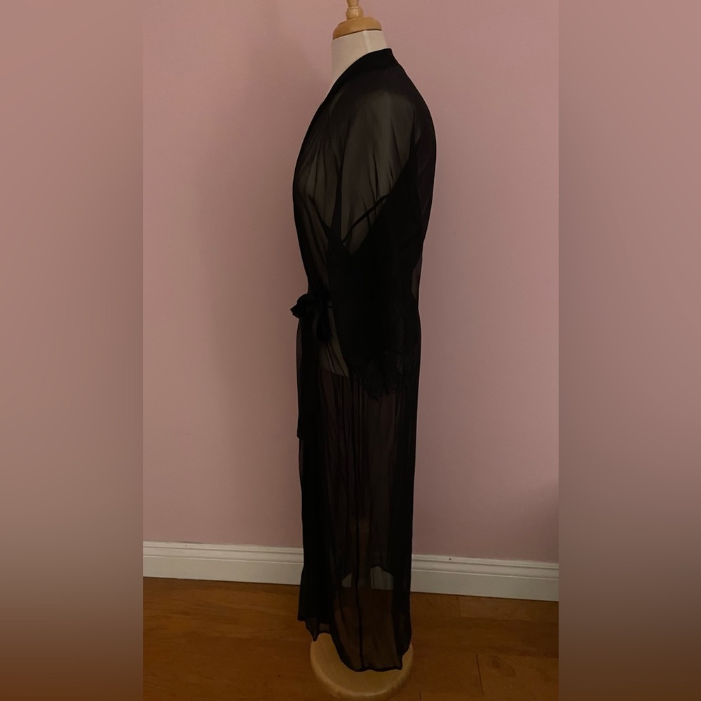 Christine Lingerie Luxury Black Silk Sheer Lace Trim Robe - Picture 2 of 7